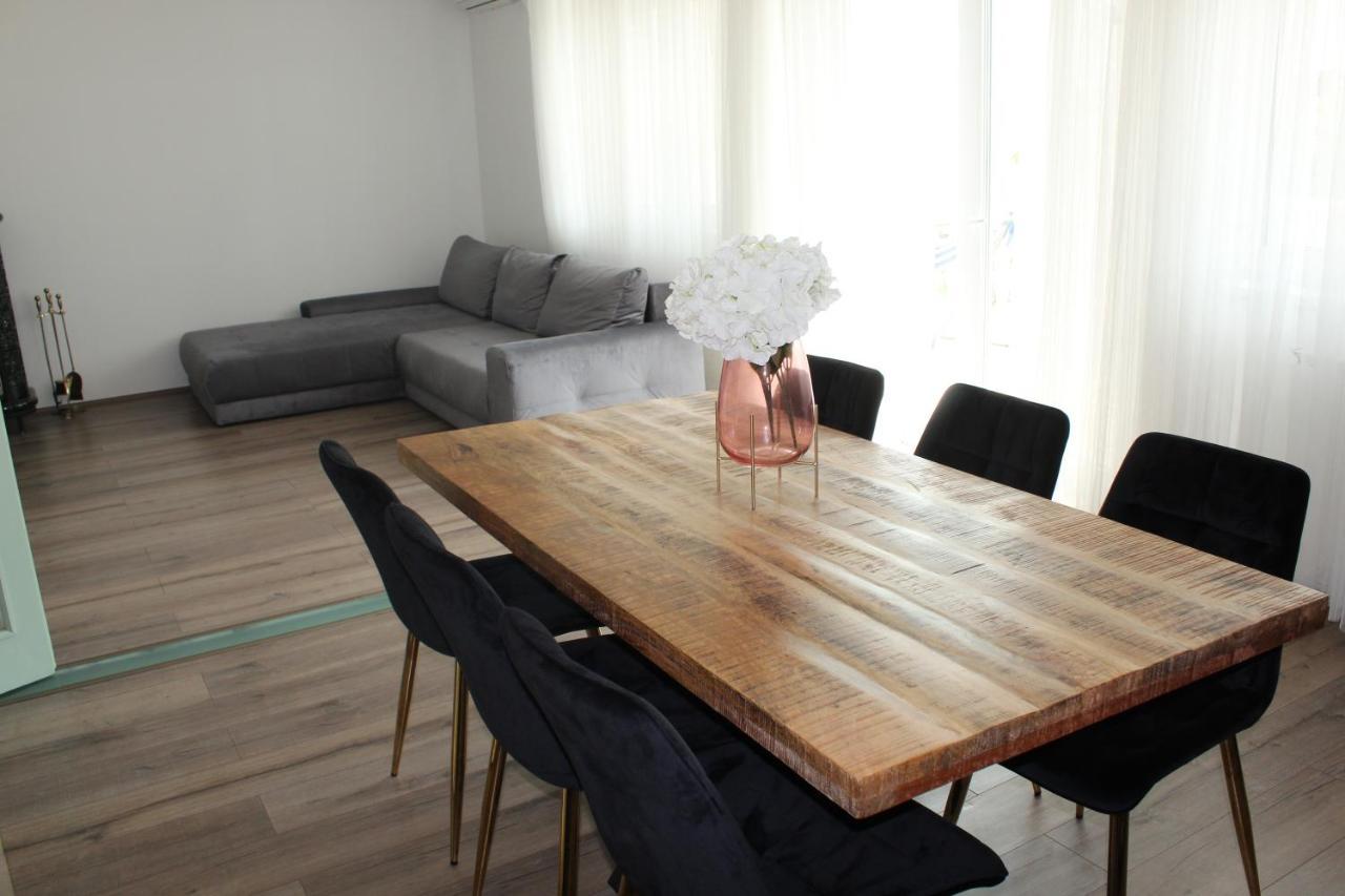 Sunny House Apartman Segedín Exteriér fotografie